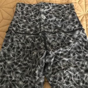 lululemon high waisted *Nulux size 2